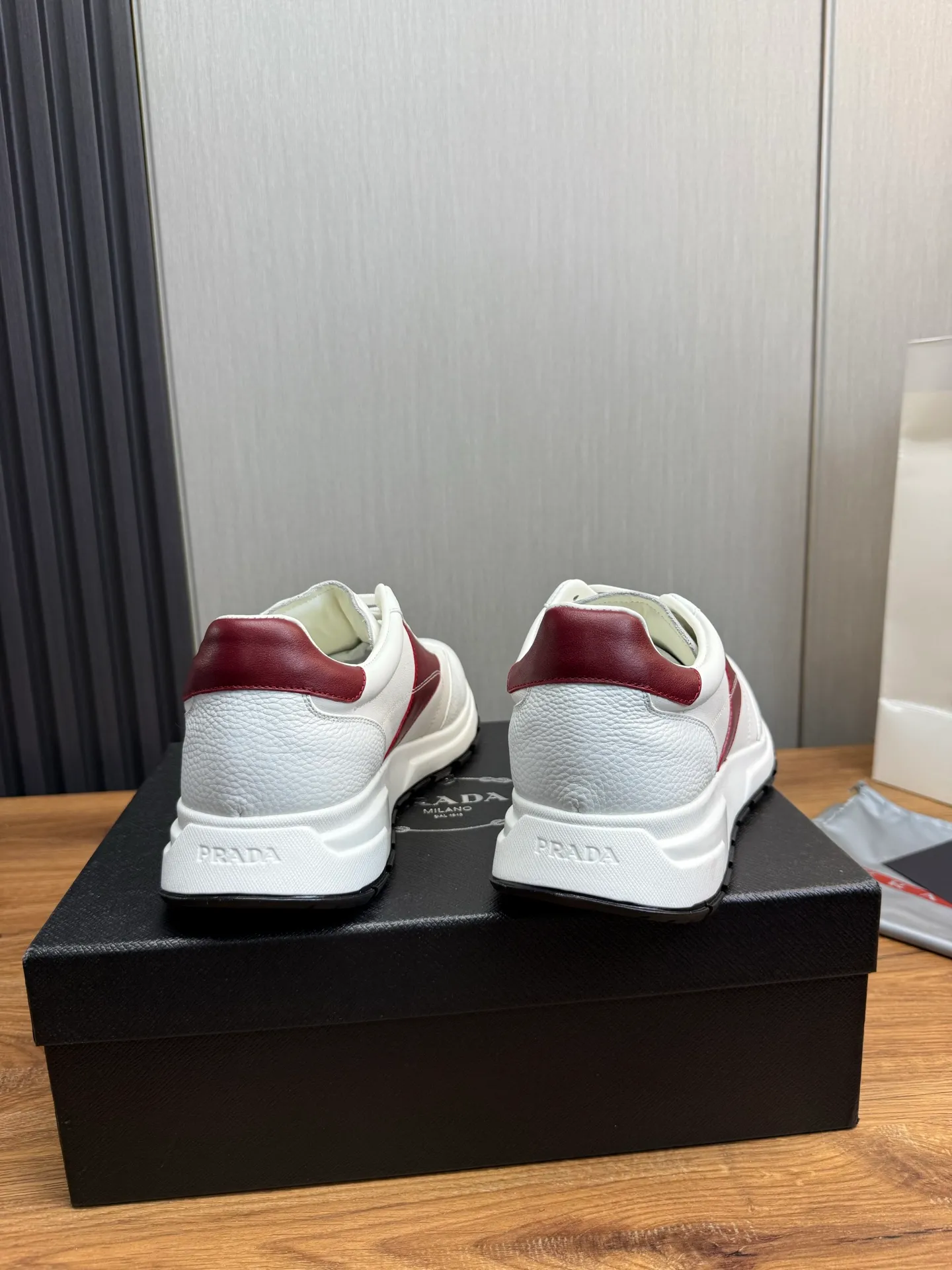 Men's shoes 💰800💰 [PRADA] Men's shoes are popular in the counter, official website is synchronized, 1 high-quality shipment ✔️Original cowhide + cowhide lining, 1🆚1 replica, original sole, 38-45 (38.45 custom-made, non-returnable)